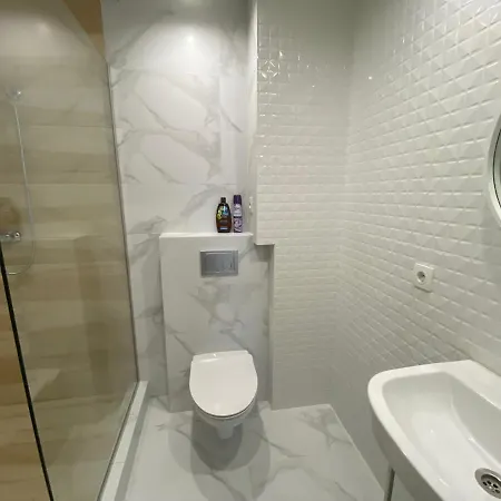 подобово на площі ринок 39