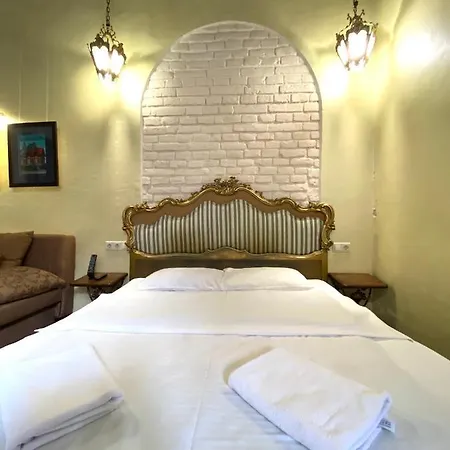 подобово на площі ринок 39