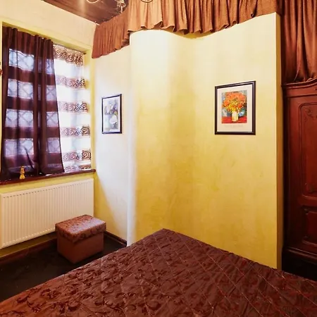 Apartmán подобово на площі ринок 39 *