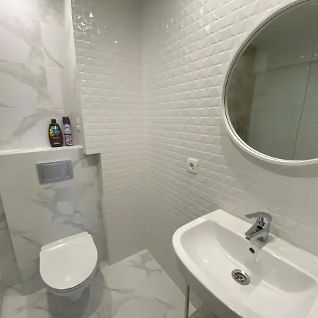 подобово на площі ринок 39 *