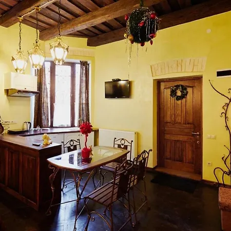 подобово на площі ринок 39 Apartment Lviv