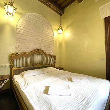 Apartmán подобово на площі ринок 39 *