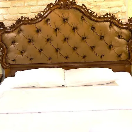 подобово на площі ринок 39 Lvov