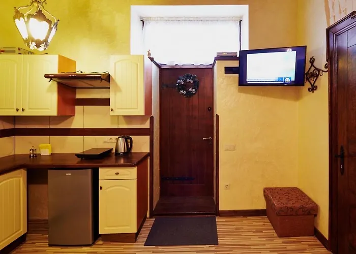 подобово на площі ринок 39 *