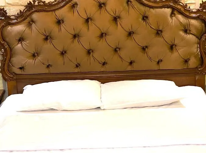 подобово на площі ринок 39 Lviv